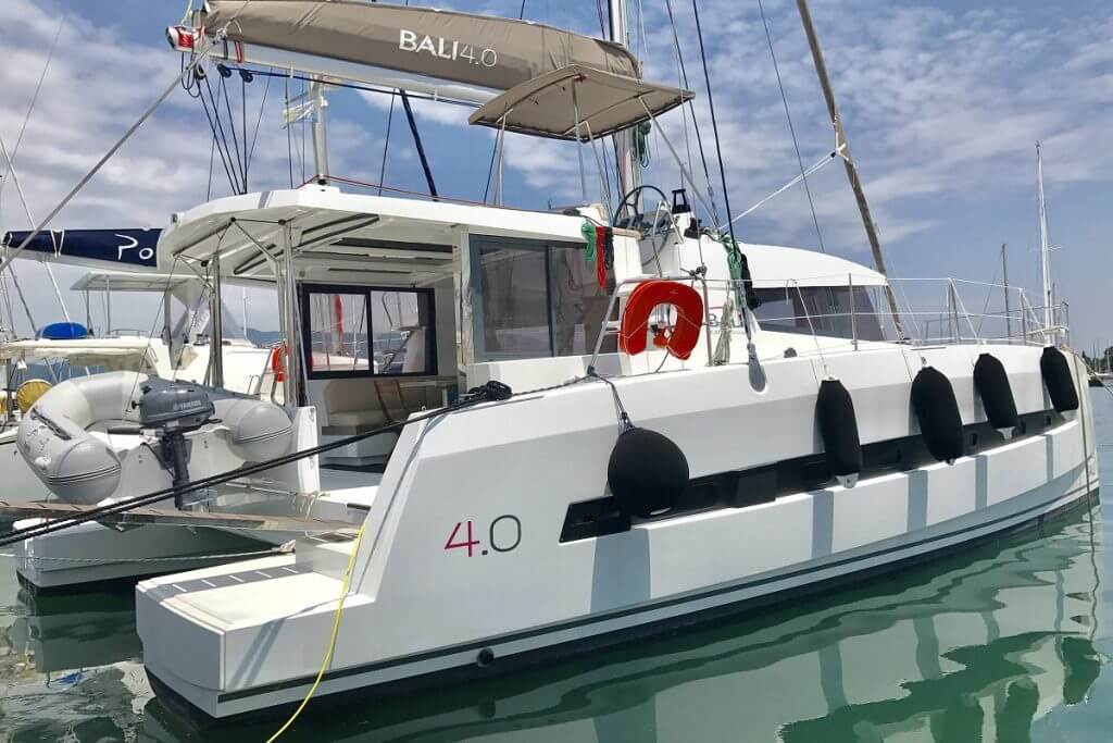 Hire a Bali 40 catamaran & sail across the Ionian islands